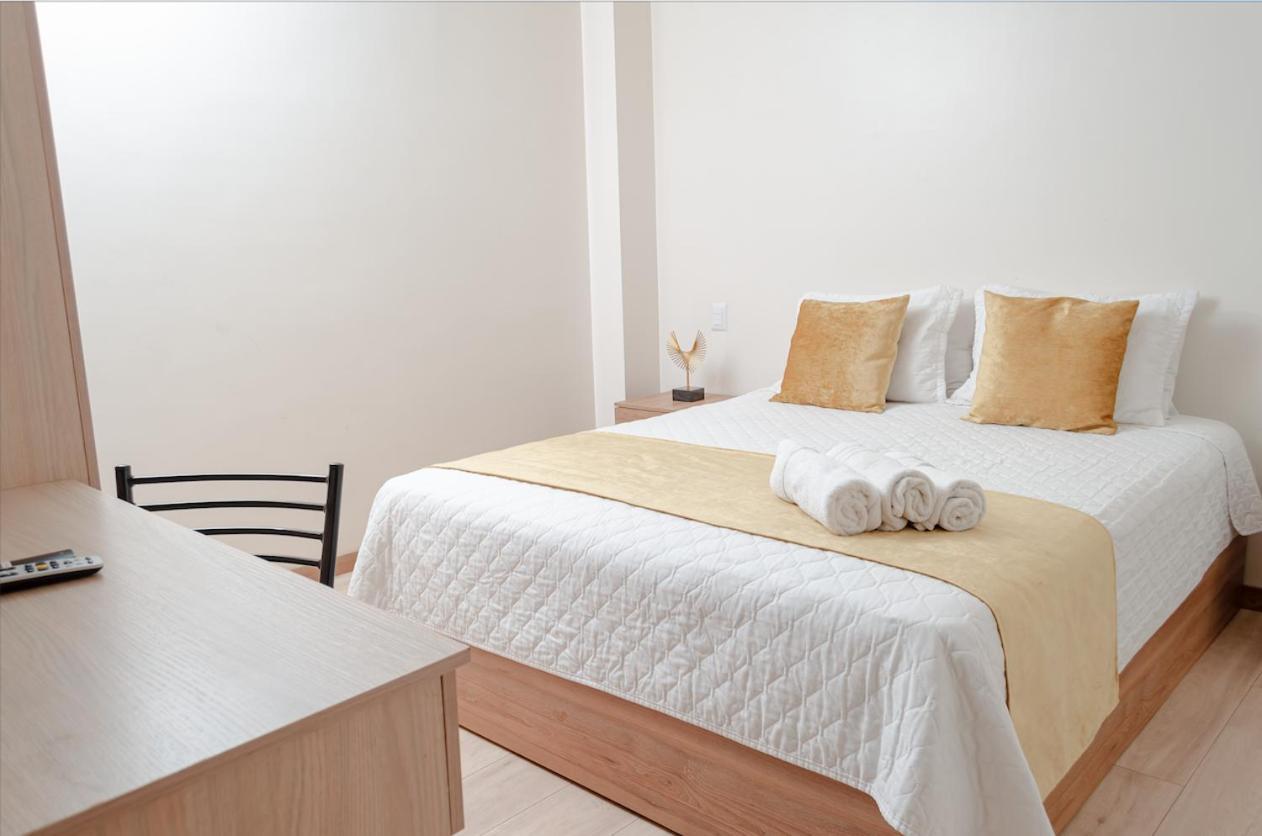 Hotel Bristool Parc - Departments & Suites Куенка Екстериор снимка